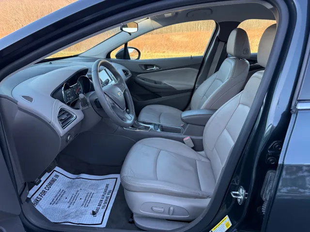 2017 Chevrolet Cruze Premier - Photo 11