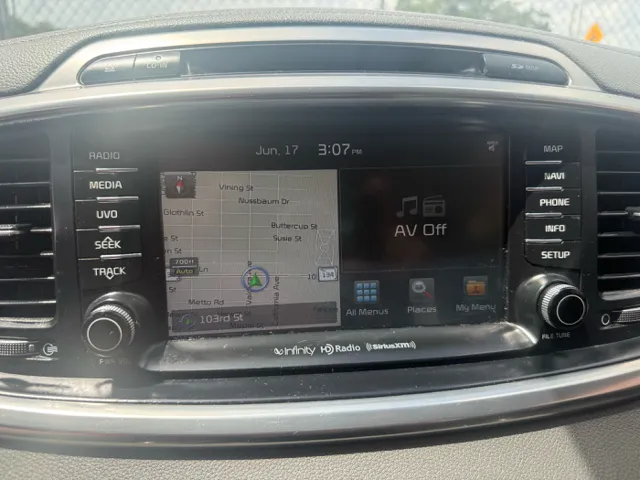 2017 Kia Sorento SX - Photo 13