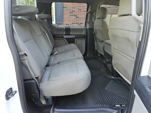 2017 Ford F-150 XLT photo 24