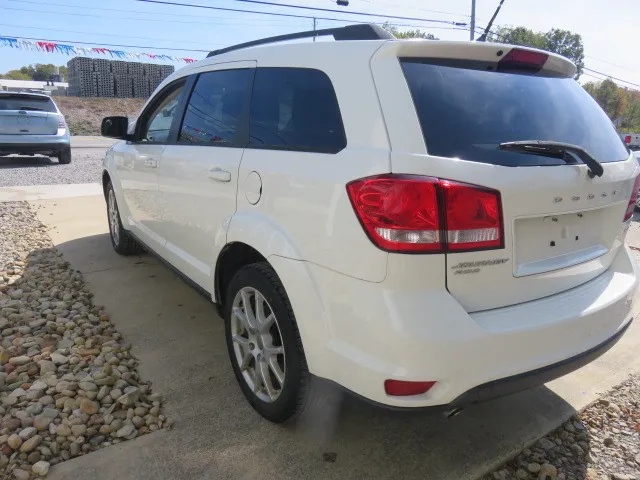 2014 Dodge Journey SXT photo 4