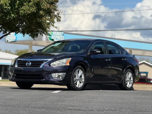 2013 Nissan Altima photo 2