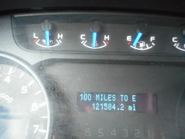 2013 Ford F-150 STX - Photo 13