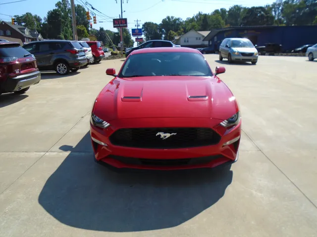 2018 Ford Mustang photo 3