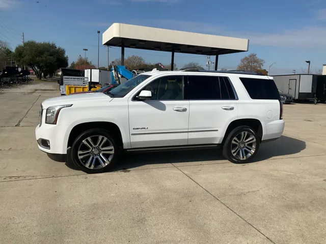2017 GMC Yukon Denali's photo