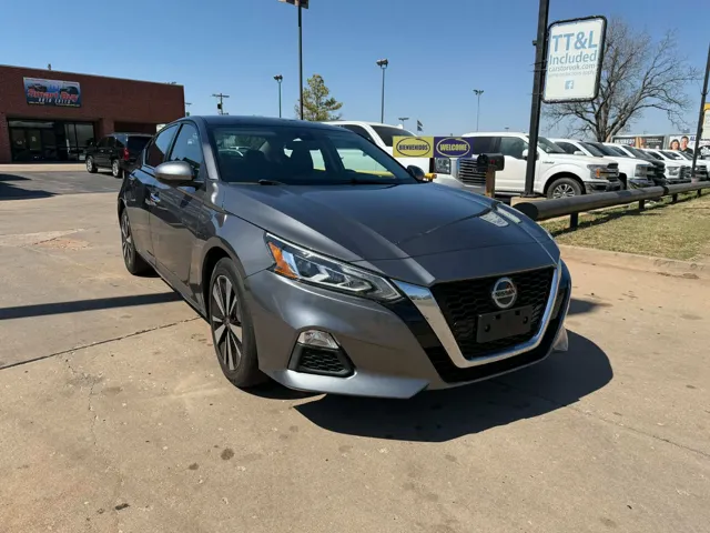 2021 Nissan Altima SV