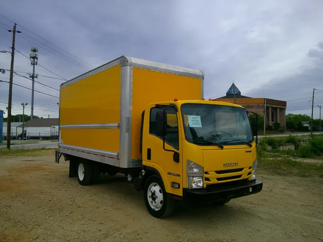 2021 Isuzu NPR-HD's photo