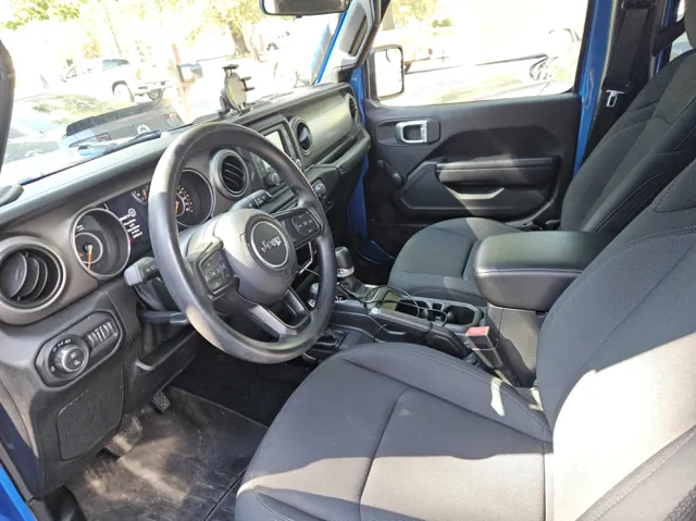 2021 Jeep Gladiator Sport photo 7