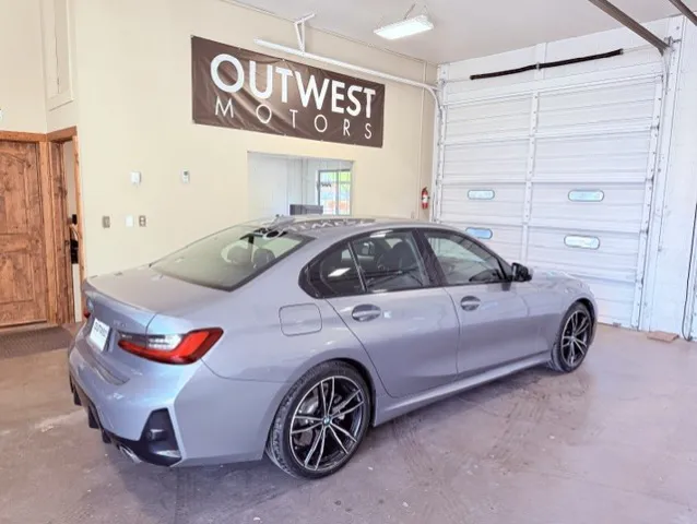 2023 BMW 3 Series 330i - Photo 10