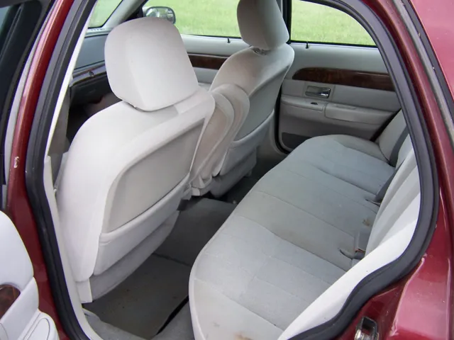 2005 Mercury Grand Marquis GS - Photo 6