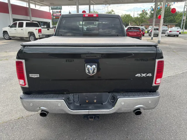 2017 Ram 1500 Laramie photo 2