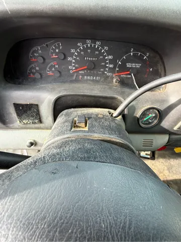 2008 Ford F-750 - Photo 13