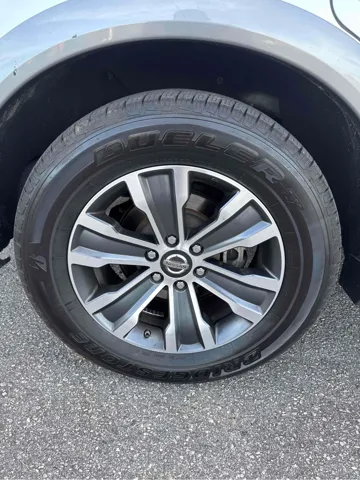 2019 Nissan Armada SL - Photo 22