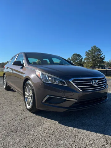 2016 Hyundai Sonata SE's photo