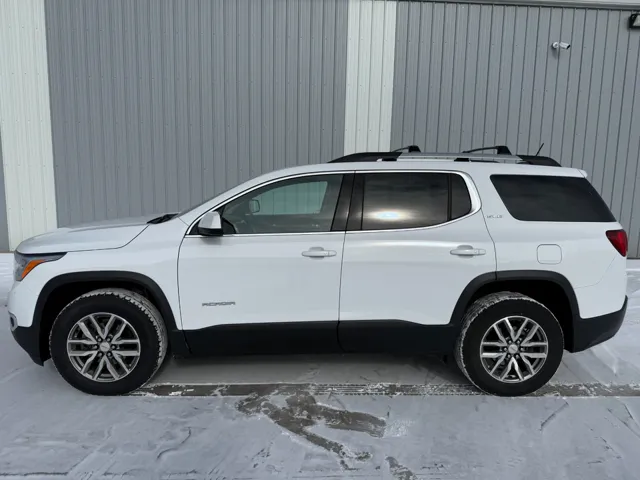 2017 GMC Acadia SLE-2