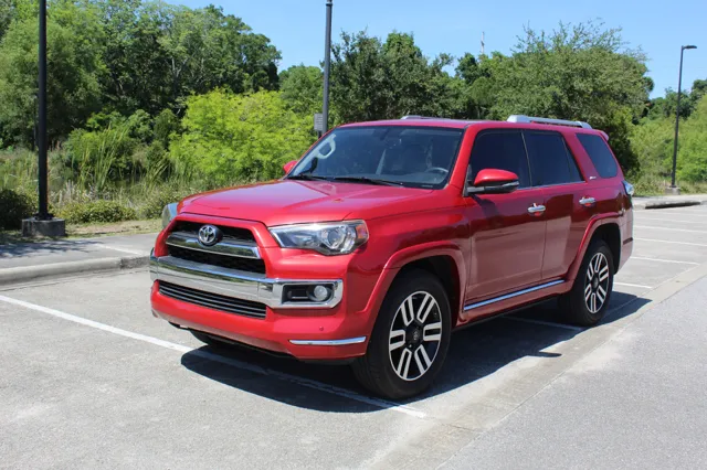 2015 Toyota 4Runner Limited 4x4 V6's photo