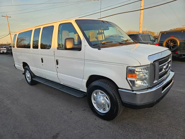 2013 Ford E-Series Econoline Wagon XLT's photo