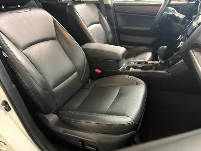 2019 Subaru Outback Limited - Photo 17