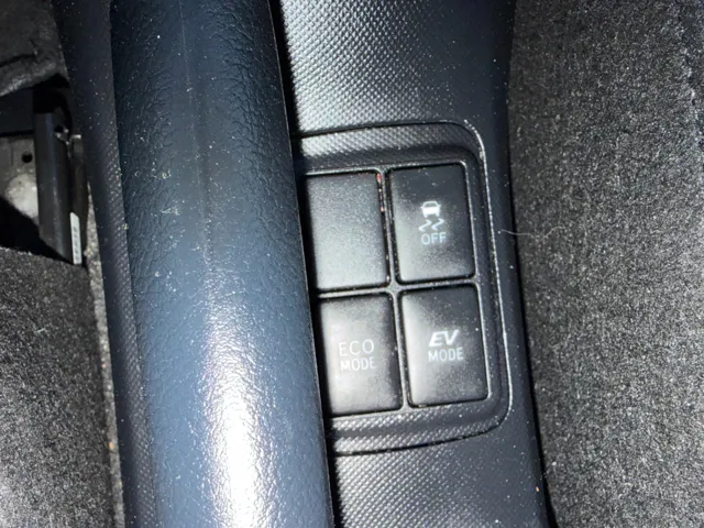 2015 Toyota Prius c Two - Photo 18