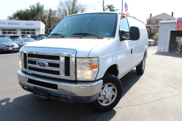 2011 Ford E-Series Econoline Van Commercial