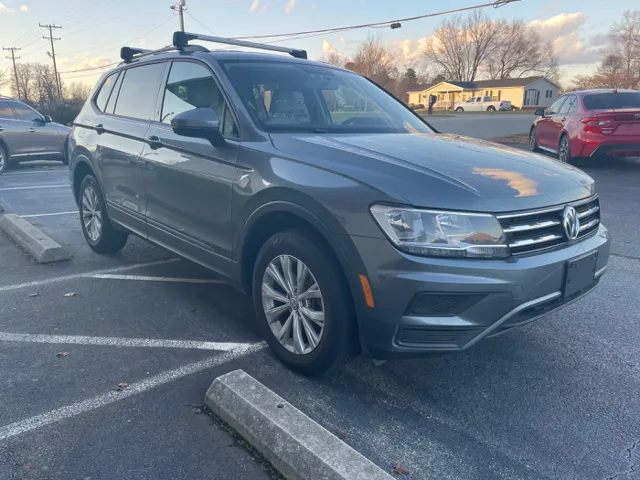 2018 Volkswagen Tiguan S photo 3