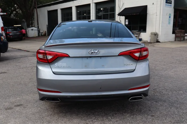 2017 Hyundai Sonata Sport photo 2