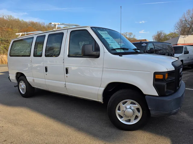 2012 Ford E-Series Econoline Wagon XL