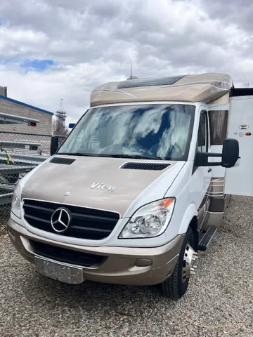 2011 Mercedes-Benz Sprinter Cab Chassis