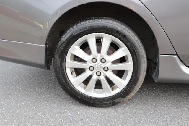 2010 Toyota Corolla LE - Photo 23