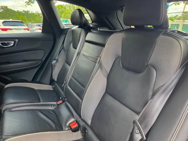 2020 Volvo XC60 R-Design - Photo 38