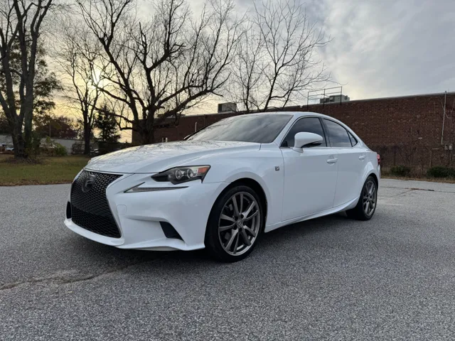 2015 Lexus IS 250's photo