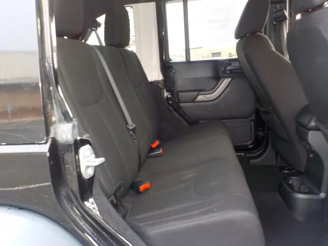 2018 Jeep Wrangler JK Unlimited Sport S - Photo 13