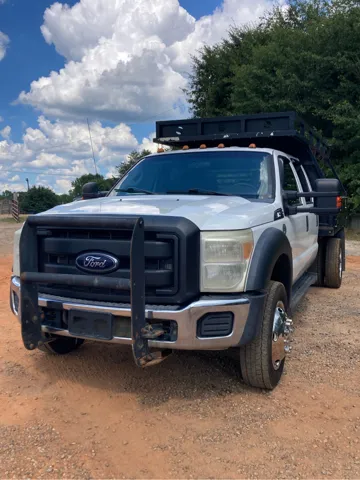 2012 Ford F-550's photo