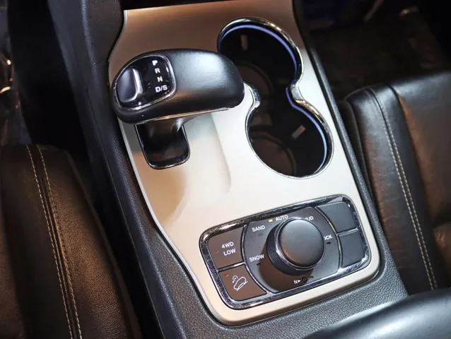 2014 Jeep Grand Cherokee Limited photo 18