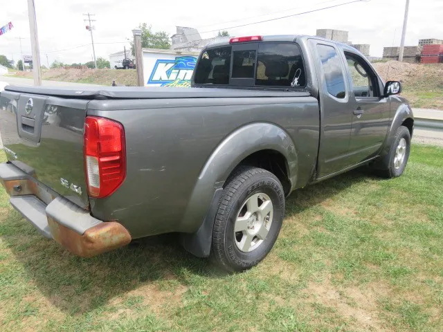 2008 Nissan Frontier SE King Cab photo 7
