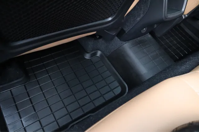 2020 Volvo XC40 Momentum - Photo 33