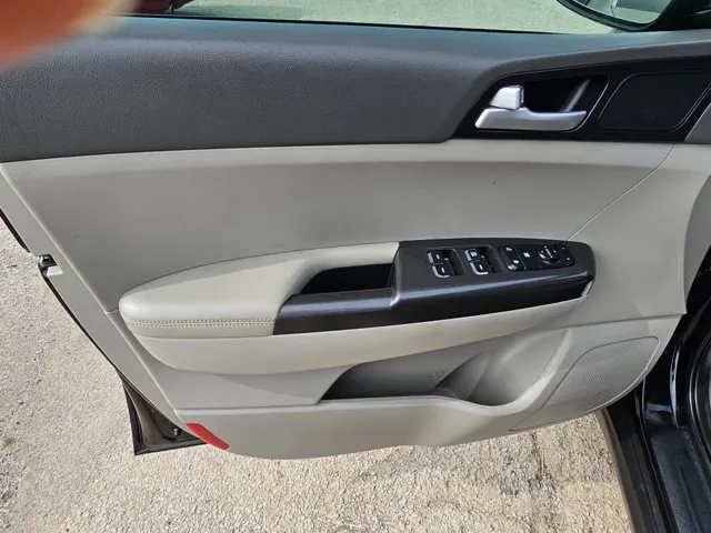 2019 Kia Sportage LX - Photo 10