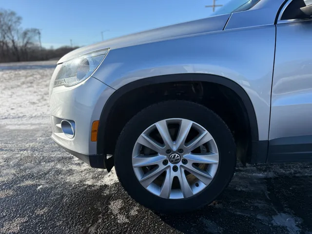 2010 Volkswagen Tiguan SEL - Photo 6