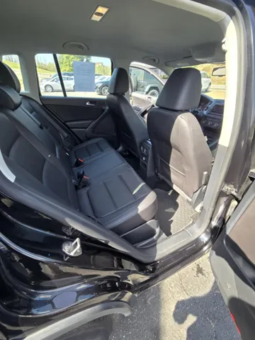 2017 Volkswagen Tiguan S - Photo 14
