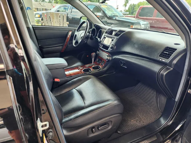 2013 Toyota Highlander Base Hybrid photo 15