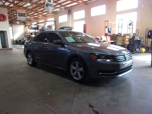 2014 Volkswagen Passat S