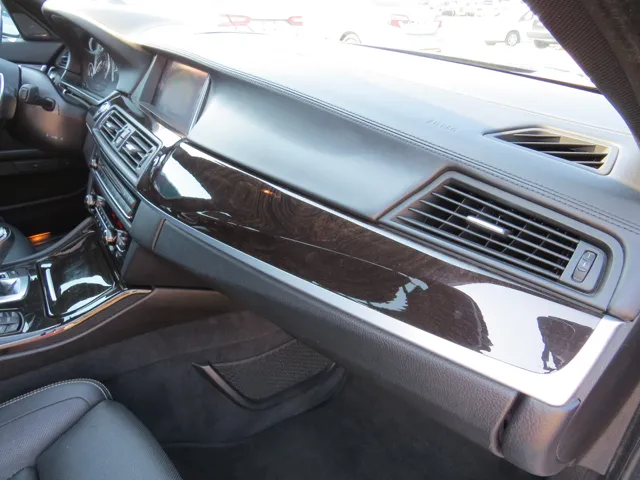 2015 Bmw 550i Sedan photo 15
