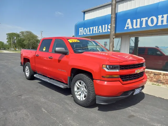 2018 Chevrolet Silverado 1500 Custom 4X4 Crew Cab Short Box's photo