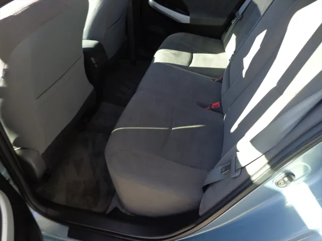 2015 Toyota Prius photo 3