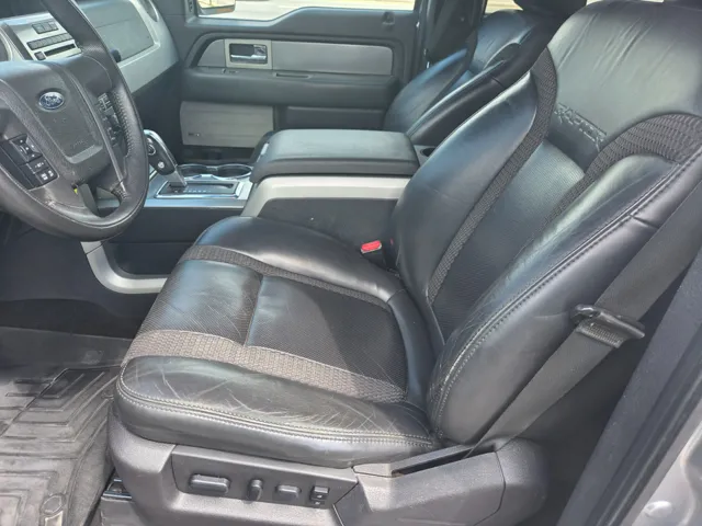 2011 Ford F-150 SVT Raptor - Photo 22