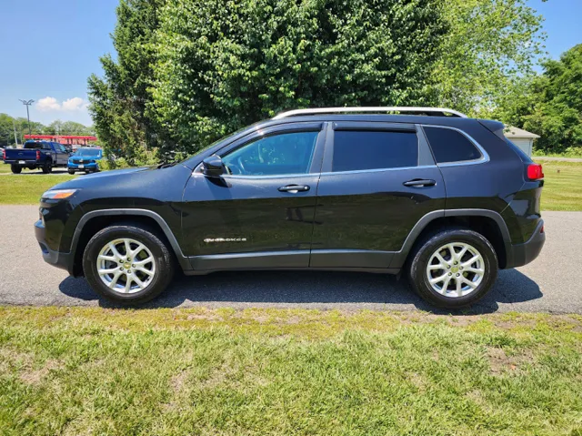 2016 Jeep Cherokee Latitude 4X4's photo