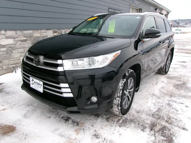 2017 Toyota Highlander XLE's photo