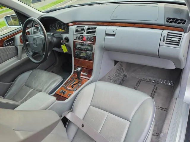 1999 Mercedes-Benz E-Class Base - Photo 20