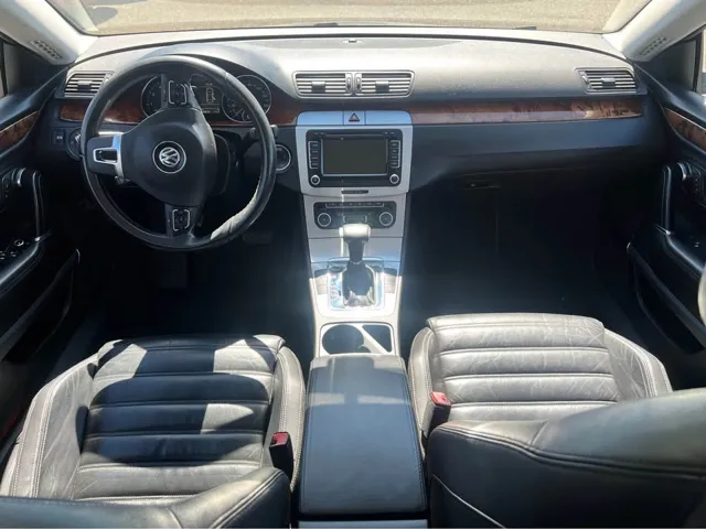 2010 Volkswagen CC VR6 4Motion - Photo 9