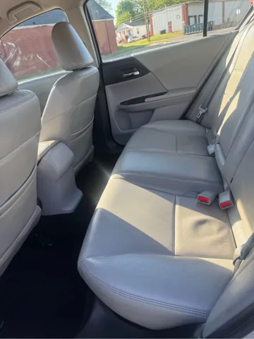 2013 Honda Accord LX - Photo 10