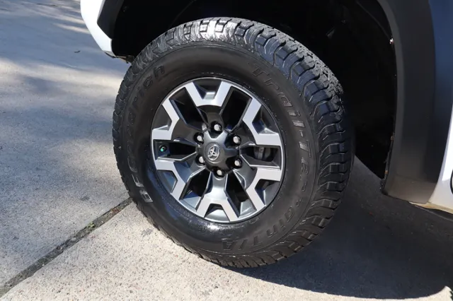 2017 Toyota Tacoma TRD Off Road - Photo 9